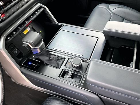 Used 2023 Toyota Tundra Platinum image 16