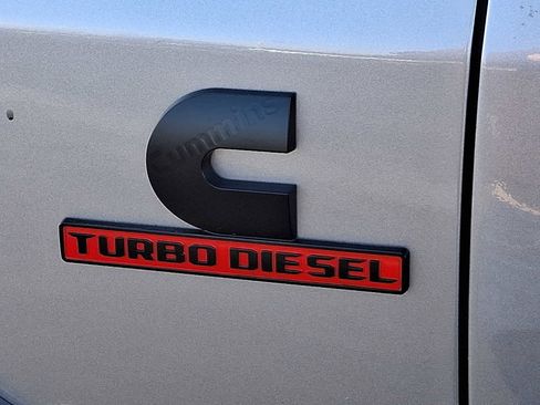 Used 2024 RAM 2500 Limited image 32