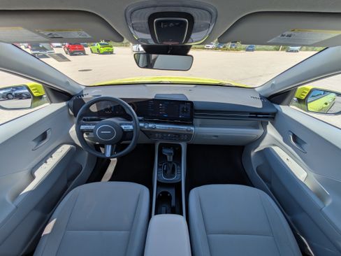 Used 2024 Hyundai Kona SEL FWD image 32