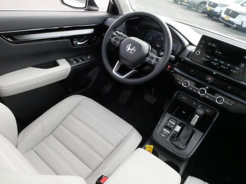 Used 2026 Honda CR-V EX-L image 9