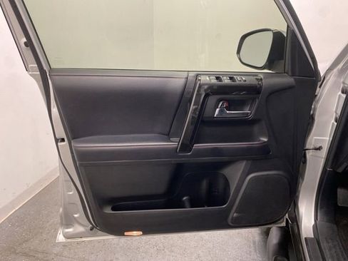 Used 2019 Toyota 4Runner TRD Off-Road image 17