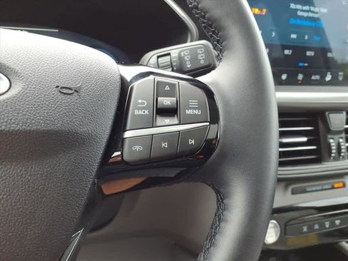 Used 2025 Ford Escape Active w/ Active Premium Tech Pack image 23