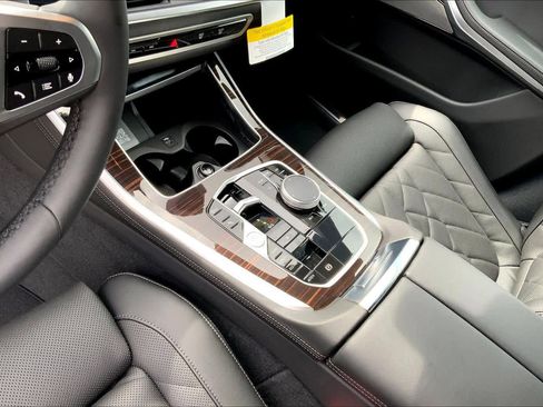New 2026 BMW X5 sDrive40i RWD image 7