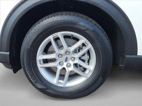 New 2026 Ford Explorer Active image 10