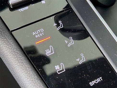 New 2026 Porsche Macan S image 23