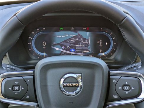 New 2025 Volvo XC40 B5 Plus w/ Climate Package image 27