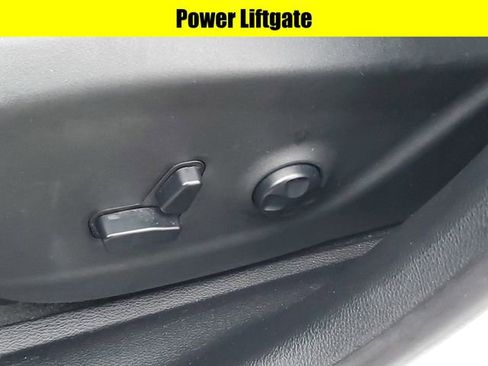 Used 2020 Jeep Cherokee Limited image 26