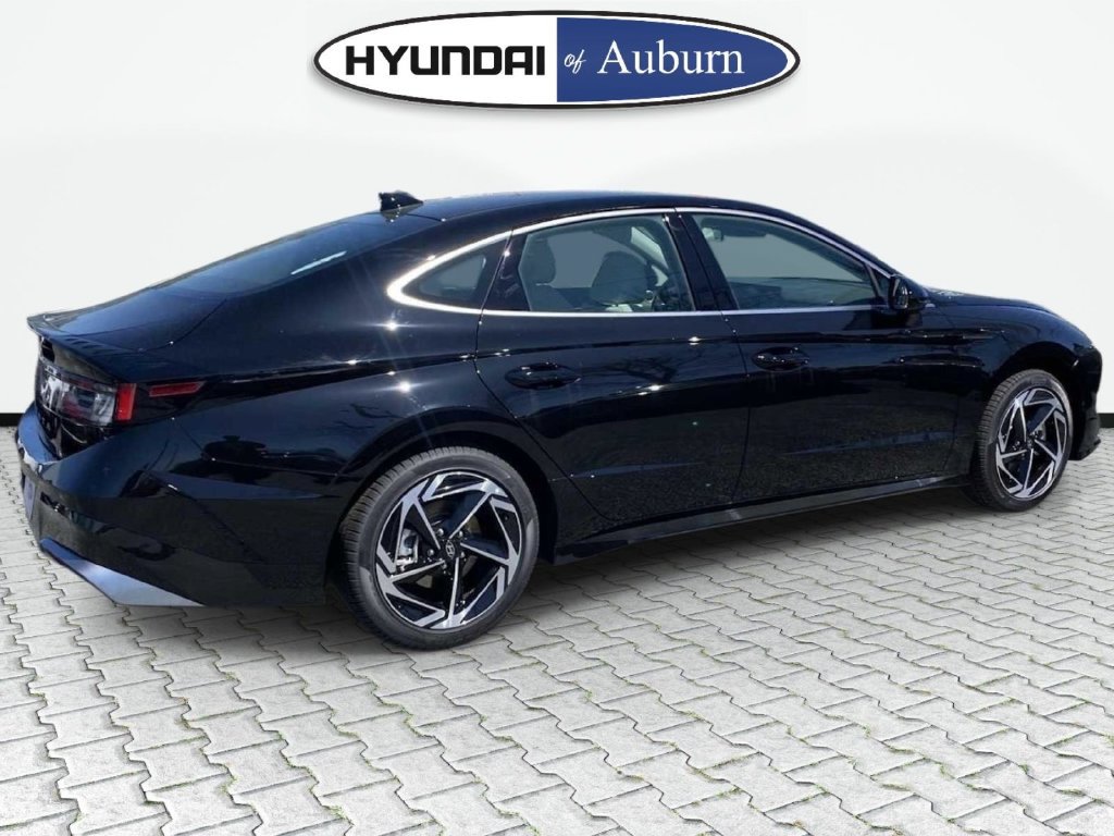 New 2026 Hyundai Sonata SEL FWD image 5