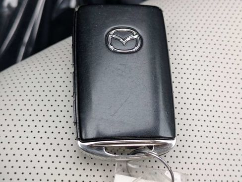 Used 2021 MAZDA MX-5 Miata RF Grand Touring RWD image 25