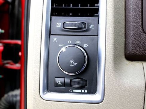 Used 2015 RAM 1500 Lone Star RWD image 20