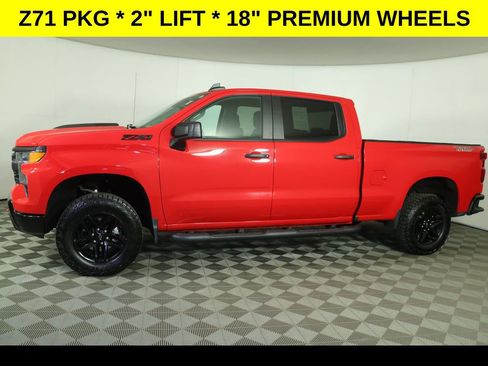 Used 2024 Chevrolet Silverado 1500 Custom Trail Boss w/ LPO, Dark Essentials Package AWD/4WD image 5