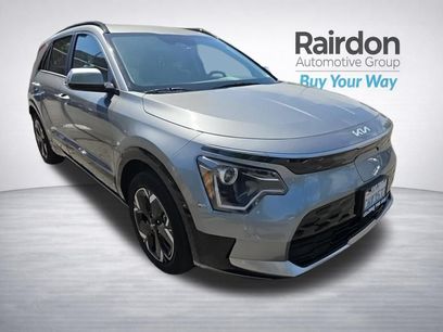 Certified 2023 Kia Niro Wind
