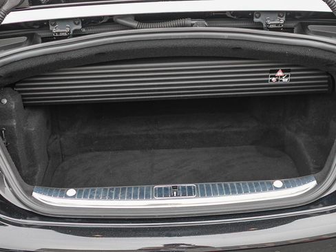 Used 2019 Mercedes-Benz S 560 Cabriolet image 32