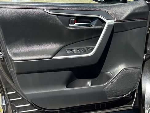 Used 2022 Toyota RAV4 XSE w/ Weather Package image 17