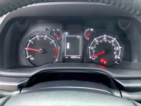 Used 2024 Toyota 4Runner SR5 image 24