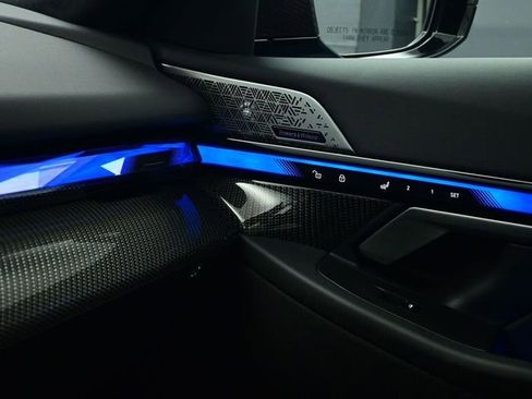 Used 2025 BMW M5 w/ Carbon Package image 60