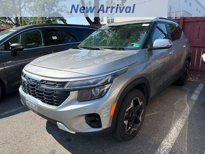 Used 2025 Kia Seltos EX w/ EX Sunroof Package