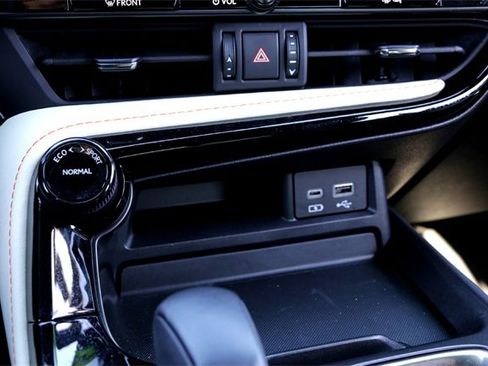 Used 2023 Lexus NX 350 350 Premium image 18