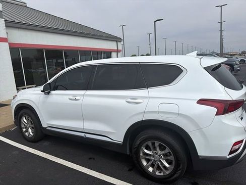 Used 2020 Hyundai Santa Fe SEL image 3