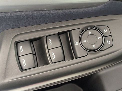 Certified 2023 Chevrolet Bolt EUV LT w/ Convenience Package image 12