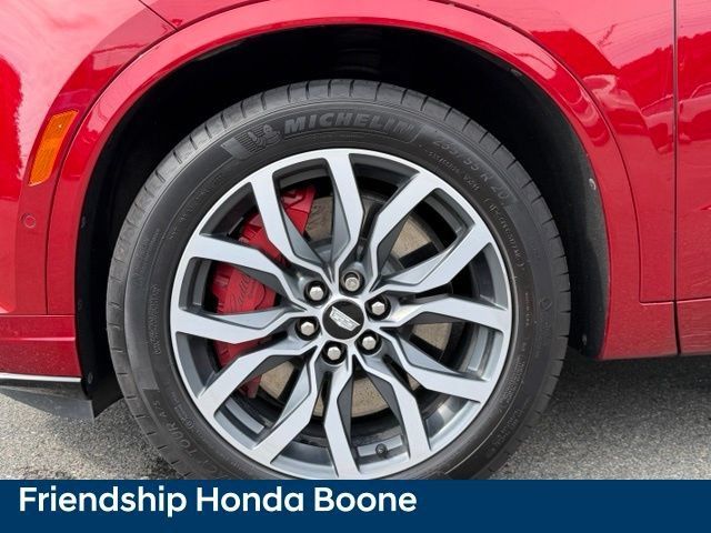 Used 2024 Cadillac XT6 Sport w/ Technology Package AWD/4WD image 10