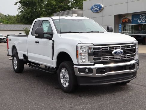 New 2026 Ford F350 XLT w/ Snow Plow/Camper Package AWD/4WD image 2