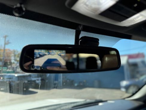 Used 2011 Ford F150 Platinum image 19