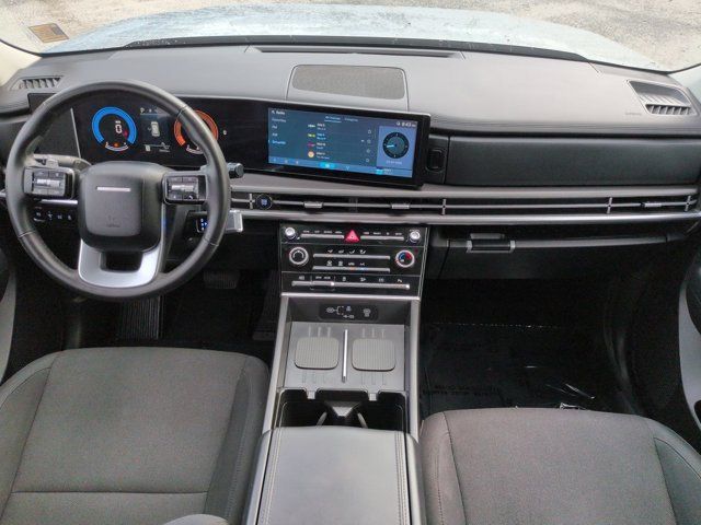 Used 2025 Hyundai Santa Fe SE FWD image 14