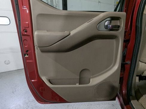 Used 2015 Nissan Frontier SV w/ SV Value Truck Package image 19