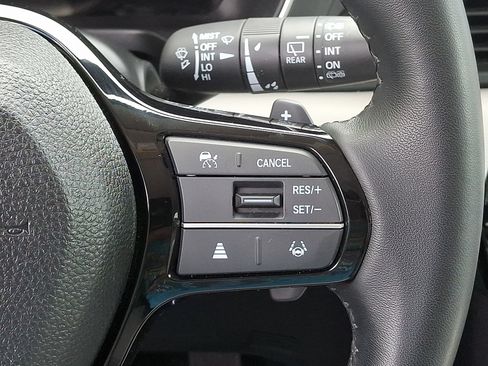 Used 2025 Honda Pilot EX-L image 22