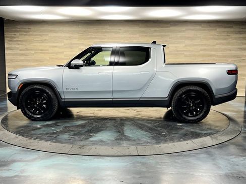 Used 2024 Rivian R1T Adventure AWD/4WD image 23