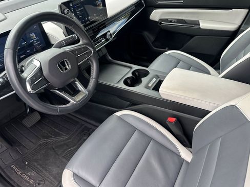 Used 2024 Honda Prologue Touring image 11