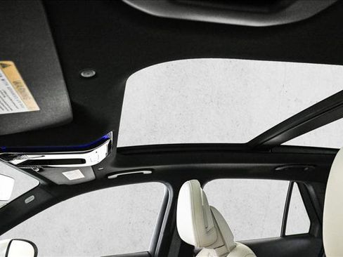 New 2026 Mercedes-Benz GLC 300 4MATIC image 17