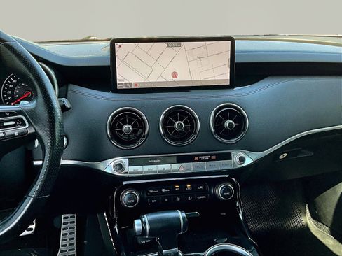 Used 2022 Kia Stinger GT-Line RWD image 9