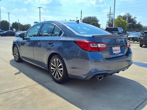 Used 2018 Subaru Legacy 2.5i Premium image 3