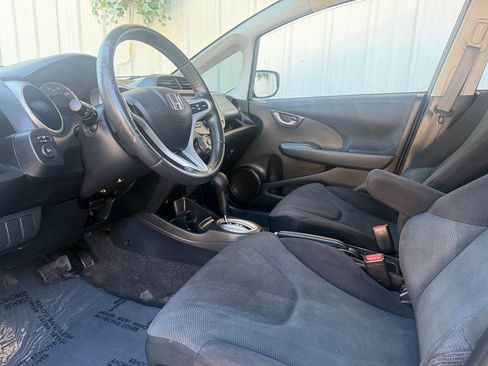 Used 2010 Honda Fit Sport image 12