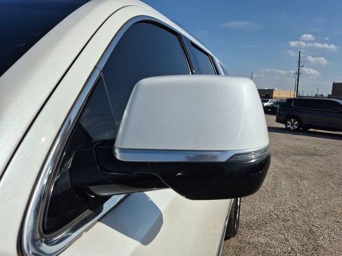 Used 2018 Cadillac Escalade Platinum image 83