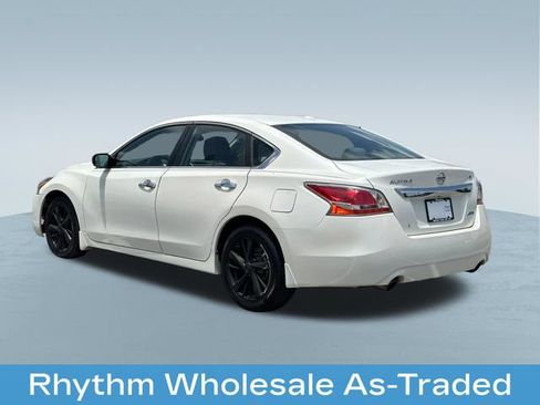 Used 2014 Nissan Altima 2.5 SV FWD image 6