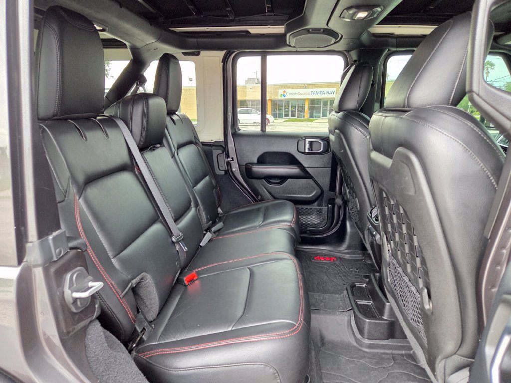 Used 2018 Jeep Wrangler Unlimited Rubicon AWD/4WD image 19