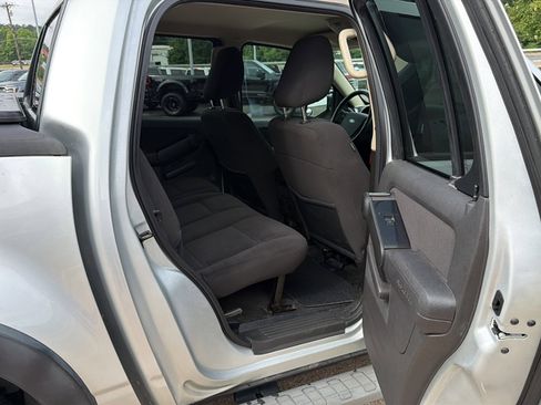 Used 2010 Ford Explorer Sport Trac XLT RWD image 9