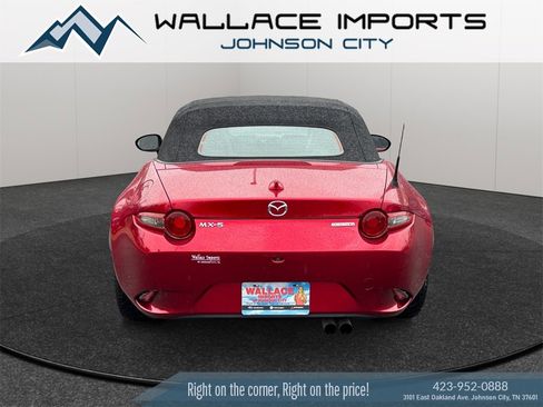Used 2021 MAZDA MX-5 Miata Grand Touring image 4