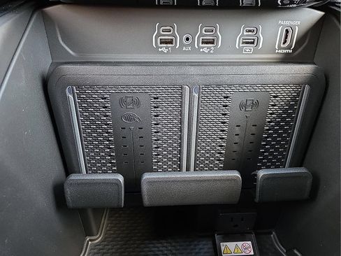 New 2026 RAM 1500 Laramie w/ Night Edition AWD/4WD image 22