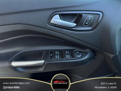 Used 2019 Ford Escape SE image 23