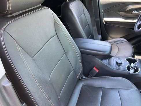Used 2021 GMC Terrain SLT w/ Infotainment Package II FWD image 24