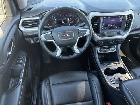 Used 2023 GMC Acadia SLT AWD/4WD image 12