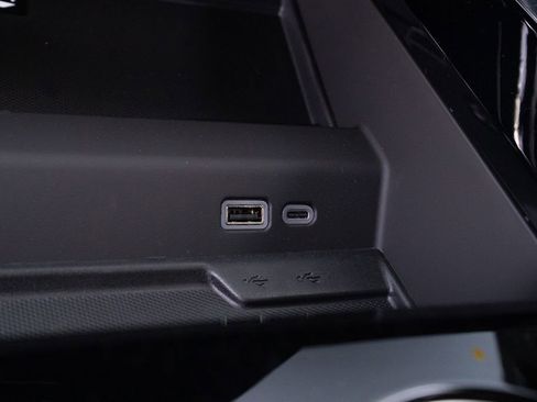 New 2025 Chevrolet Suburban Premier w/ Sun And Tow Package image 27