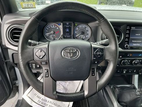 Certified 2020 Toyota Tacoma TRD Off-Road w/ TRD Premium Off Road Package AWD/4WD image 15