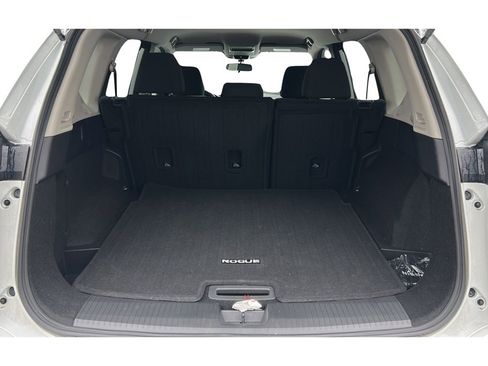 Certified 2025 Nissan Rogue S image 27