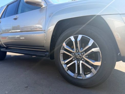 Used 2005 Toyota 4Runner Limited AWD/4WD image 35