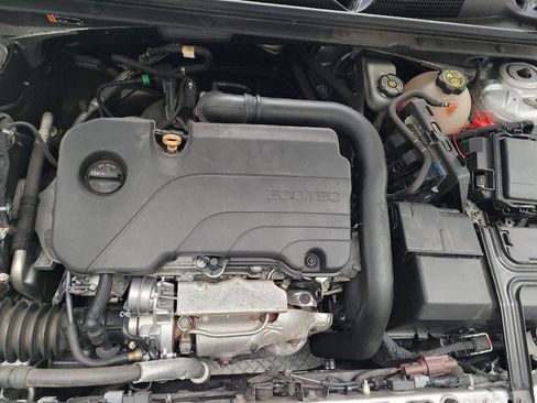 Used 2021 Chevrolet Malibu LS FWD image 30